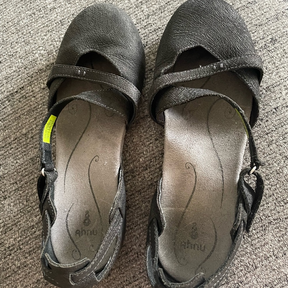 Ahnu Mary Janes